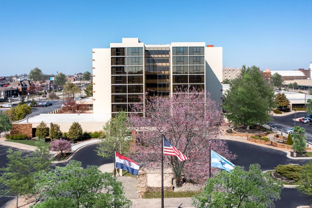 University Plaza Hotel